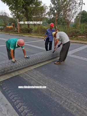 China Galvanized reinforced hexagonal mesh asphalt pavement subgrade for sale