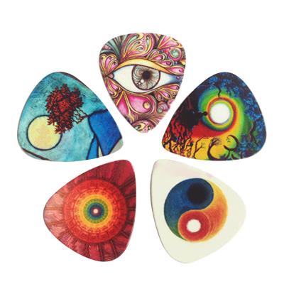 China GP03 Manufacturers Instrument Accessories Custom Nylon Stainless Steel Guitar Pick Fashionable for sale