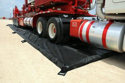 China Foldable Heavy Duty Spill Berm Withstands Extreme Temperatures For Emergency Liquid Containment à venda