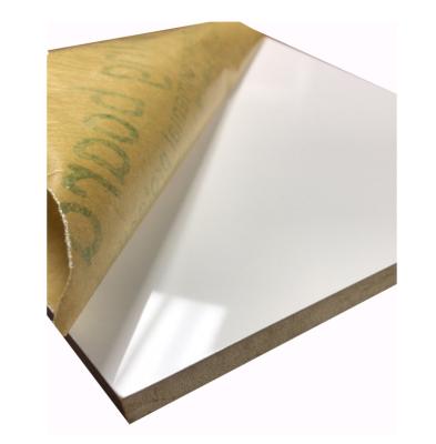 China 18mm Modern White Color E1 High Gloss MDF for sale