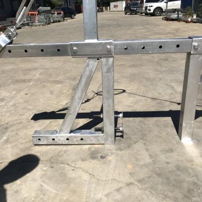 China Hot Dip Galvanized Construction Parapet Clamp For Parapet Wall And Special Work Platforms for sale