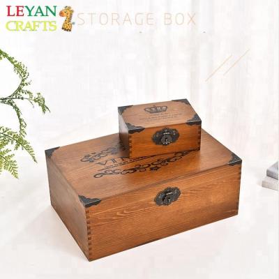 China Exquisite Europe Hardwood Vintage With Lock Box for sale