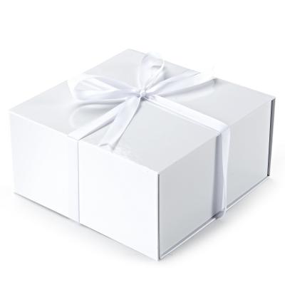 China Factory Outlet Handmade Hard Rectangular Gift Box White Folding Box With Magnetic Closure for sale