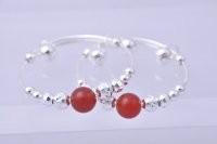 China Las pulseras de plata para mujer redondas DIY gotean la pulsera del encanto de la plata esterlina en venta