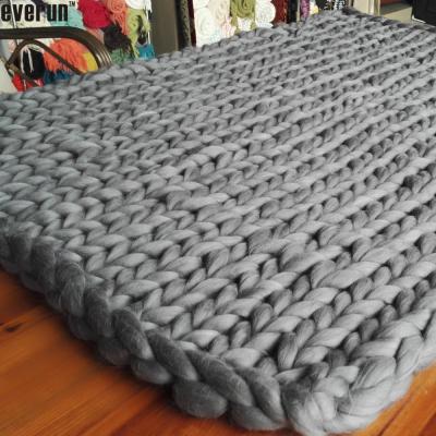 China Perfect Blanket 100% Good Quality Breathable Super Chunky Large Merino Wool Hand Knit Throw Blanket for sale