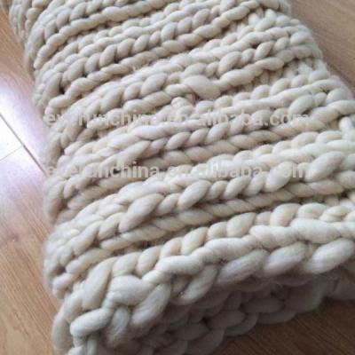 China PORTABLE Super Chunky 19 Micron 23 Micron Handmade Handwoven Merino Wool Chunky Yarn Knit Blanket Throw Blanket for sale