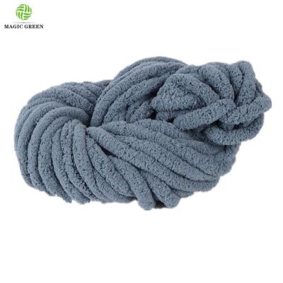 China Wholesale 33colors 2cm giant arm knitting yarn 100% polyester super soft arm chenille hat cushion throw Bernat thick bulky banket hand knit yarn for sale