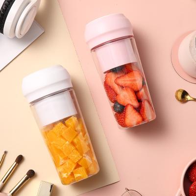 China Personal Kitchen Licuadoras Portatil China Mini Smoothie Beauty Portable Blenders and Car Blender for sale