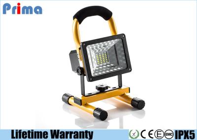 China IP67 24 Volt Led Work Lights USB Ports Rechargeable 15W Power 110V -240V for sale