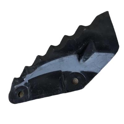 China Animal feed shredding alloy coated serrated blade with feed mixer for pigs, cattle and sheep for sale