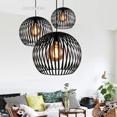 China Pendant Lamps Modern Nordic Simple Vintage Industrial Style Iron Pendant Lights Metal Lantern Pendant Light for sale