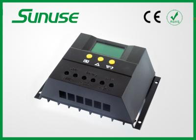 Chine contrôleur de charge de régulateur de panneau solaire de 50a PWM avec l'affichage d'affichage à cristaux liquides 12V/24V/48V à vendre