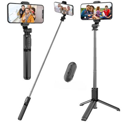 China Foldable Q01 101cm Expandable Monopod Wireless Stick BT Selfie Foldable Tripod with Remote Shutter for Smartphone Action Camera for sale