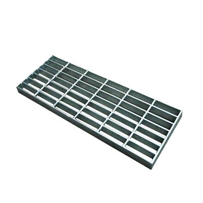 China Industrial Hot Dipped Galvanized Grating Stair Treads for sale