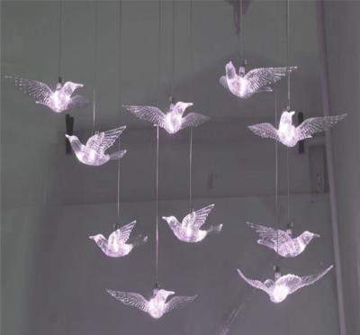 China Eco-friendly Wedding Stage Decoration Props Acrylic 10am Bird Chandeliers Lights Decoration Events Wedding for sale