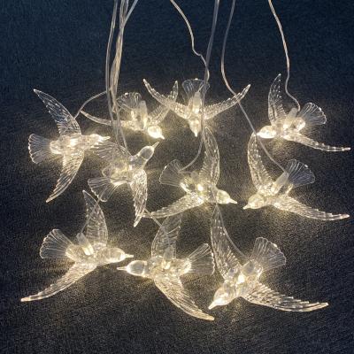 China Eco-Friendly Wedding Props Acrylic 10AM Bird Chandeliers Lights For Wedding Stage Ceiling Decoration for sale