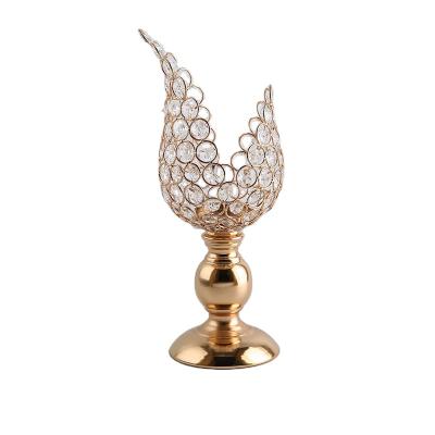 China European Style Gold European Hot Selling Wrought Iron Opens Petals Candlestick Wedding Candle Holder Home Decoration For Sale for sale