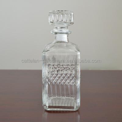 China / 1L Square Whiskey Decanter With Stopper Lid for sale