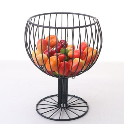 China Amazon Fruit Bowl Vegetable Snack Metal Wire Storage Viable Base Metal Fruit Basket For Counter for sale