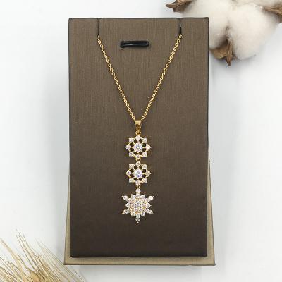 China Winter ; Snowy Cubic Zircon Snowflake Necklace Flower White Gold Stunning Crystal Fashion Jewelry Gift Pendant Lady Echsio D.C.A. for sale