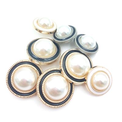 China Popular Metal Professional Standard Round Bead Embellishment Button Dry Cleaning Bead Buttons for sale