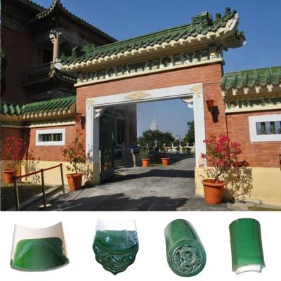 Cina Mattonelle di tetto ceramiche cinesi normali Clay Roof Tiles fatto a mano lustrato verde in vendita