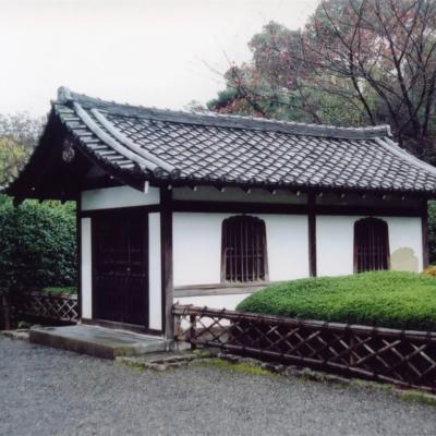 China 10 Mm Japanese Clay Tiles In House Temple Pavilion Villa for sale