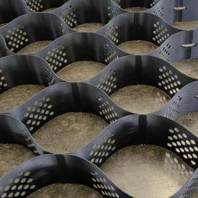 中国 Perforated Surface Hdpe Geocell Reinforcement 100mm150mm 販売のため