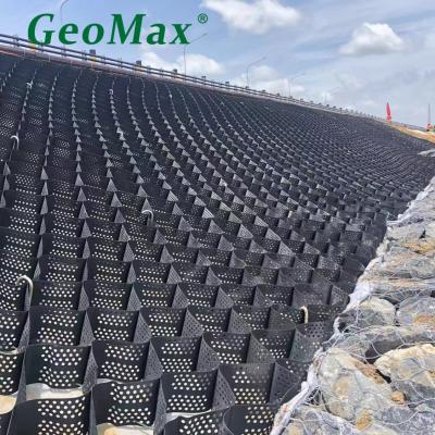 中国 Black HDPE Geocell 150mm Height 356mm Welding Space For Slope Revetments Landfill Lining Heavy Industrial 販売のため