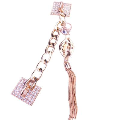 China Popular hot sale china phone accessories fashion screw bracelet pendant phone accessories for sale