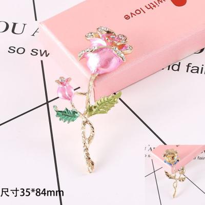 China Popular Wholesale Trendy Flower Accessories Phone Case Accessories Custom Design Fashion Design for sale