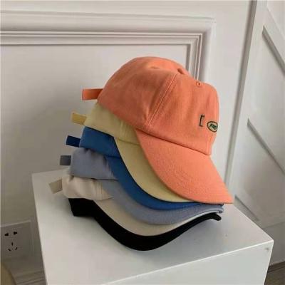 China 2021 COMMON style fashion modern minimalist baseball cap with print customizable baseball cap for sale