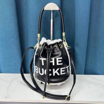 China PORTABLE Hot sale women handbag bucket bag popular designer bag shoulder for ladies fashion sling crossbody bag women the bucket purse for sale