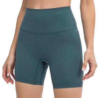 China 2021 Summer Women Breathable Running Clothing Tight Seamless Hot Pants Bulge Short Yoga Pants for sale