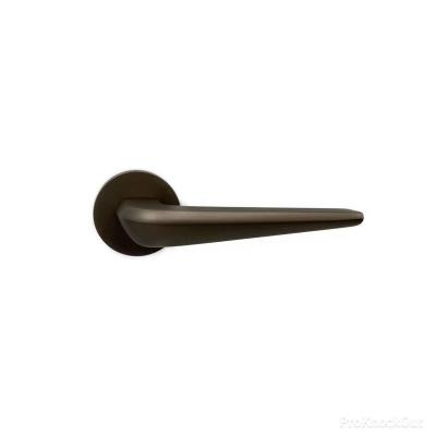 China Fission Door Handle Poland Good Touching Fission New Design Door Handle Door Lever For Interior Door for sale