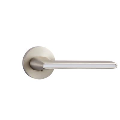 China Economic new type modern aluminum square door handles chinese interior door bargain price handles with lock for sale