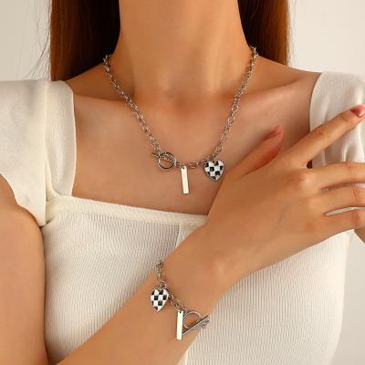 China Lovers Minority Necklace Lattice Chessboard Love Cold Wind Plaid Bracelet Jewelry Sets Pendant Simple Korean Ethnic Design for sale