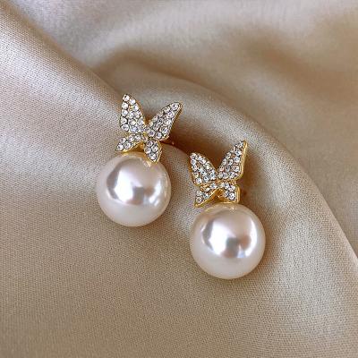 China FASHIONABLE Korean version of the fashion earrings temperament butterfly pearl ear stud earrings women's hot selling simple manufacturers for sale