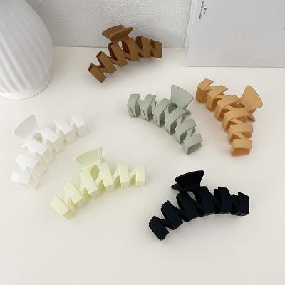 China French Plastic Hair Decoration 11cm Large Women Hair Claw Clips for sale