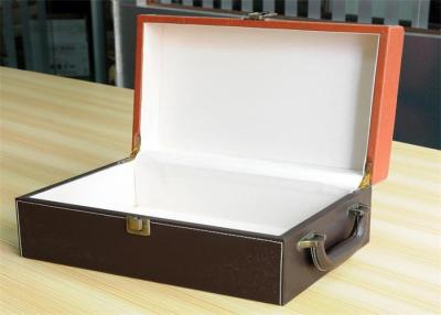 China Cajas de regalo impresas coloridas grandes que graban en relieve, lustre acabado para el embalaje de la joyería en venta