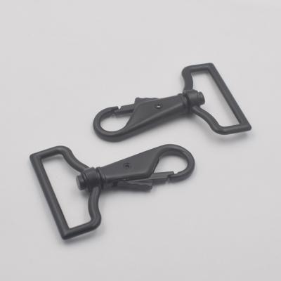 China food & Snap Black Metal Mini Beverage Spring Hook Carabiner Small Key Chain Clip for sale