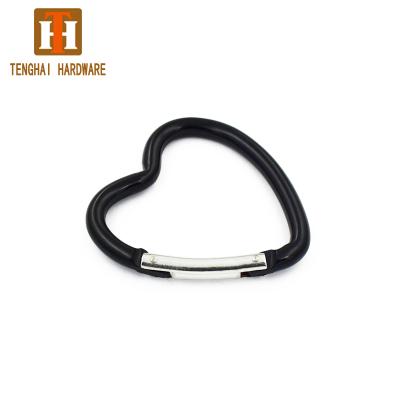 China Free Sample Key Chain Aluminum Heart Shaped Carabiner for sale