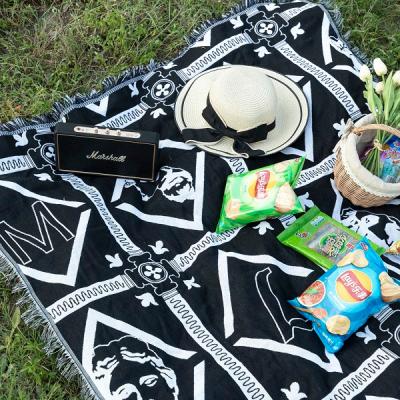 China Portable new portable picnic mat is washable and customizable picnic blanket ixpe boho picnic blanket for sale