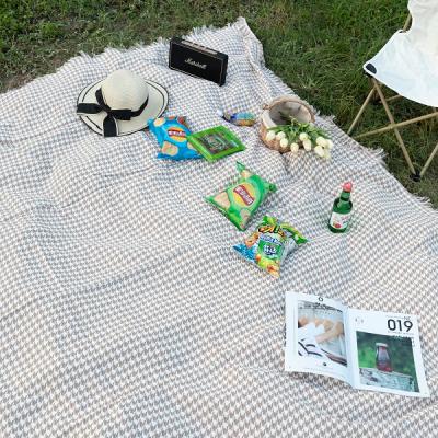 China Portable new portable picnic mat is washable and customizable picnic blanket ixpe boho picnic blanket travel blanket for sale