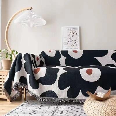 China Universal New Style Geometric Pattern Customizable Towel Blanket Sand Sofa Towel for sale