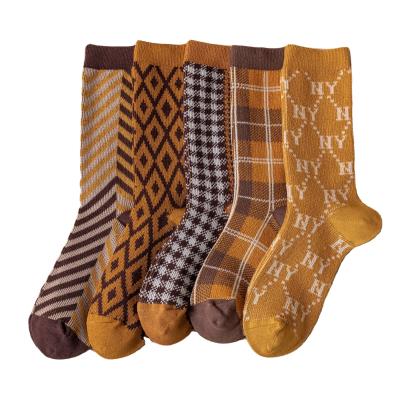 China Winter QUICK DRY custom thick warm argyle plaid socks vintage color fashion merino wool socks for sale