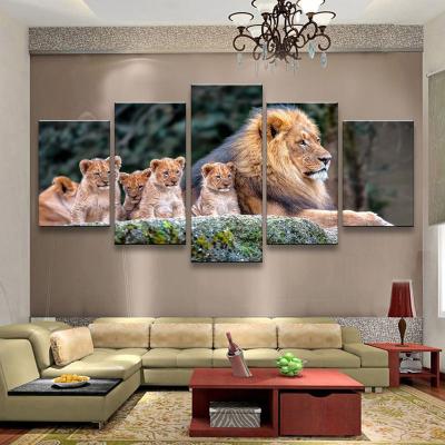 China Waterproof Wild Beast Lion On Background Crystal Porcelain Painting Art Home Wall Decor Metal Frame Painting Decorative Resin Painting For for sale