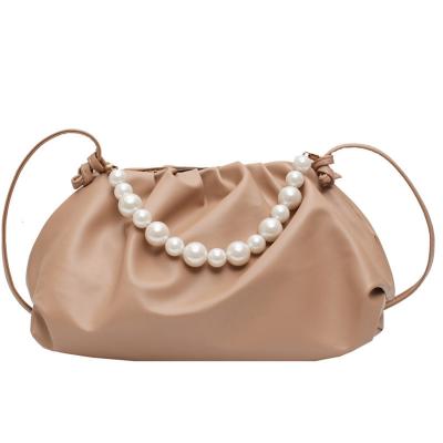 China Trendy Fashion Ladies Handbag Genuine Pearl Backpack Genuine Pearl for sale