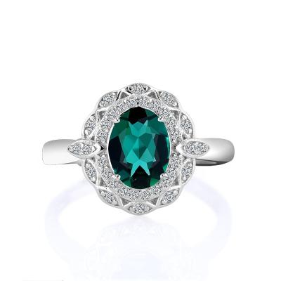 China FASHIONABLE Shiny Female Zircon Moissanite 1.5CT Emerald Engagement Rings Online for sale