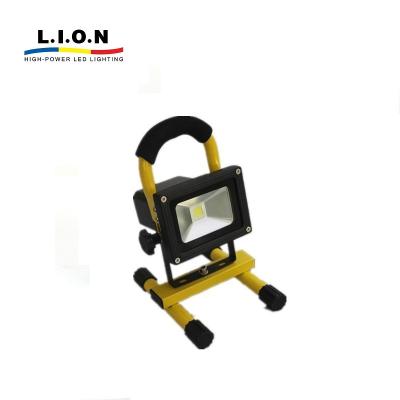 China Hot Selling Aluminum Outdoor Waterproof Color Changing Led Rechargeable Flood Light for sale